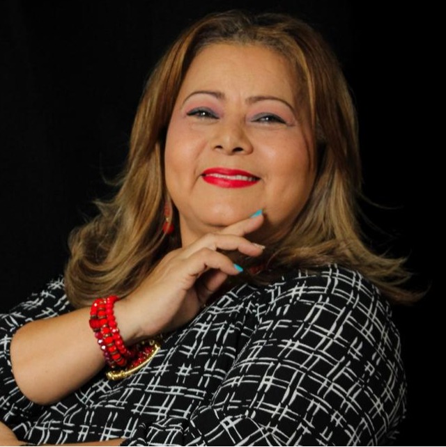 Luz Denis Castro